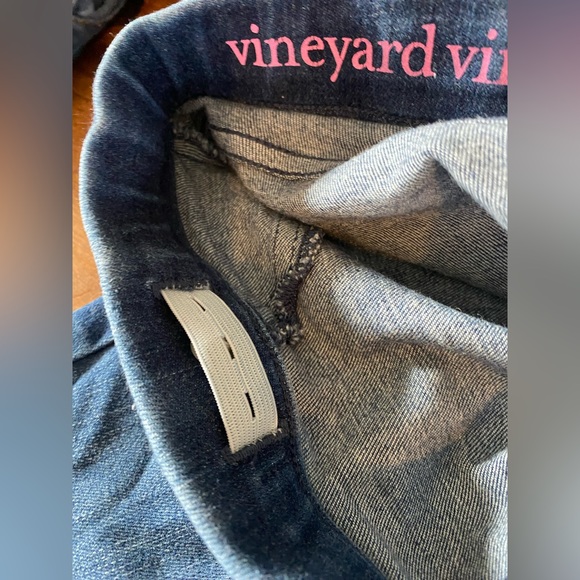 Vineyard Vines Girls size 14 skinny jeans. - Picture 2 of 3